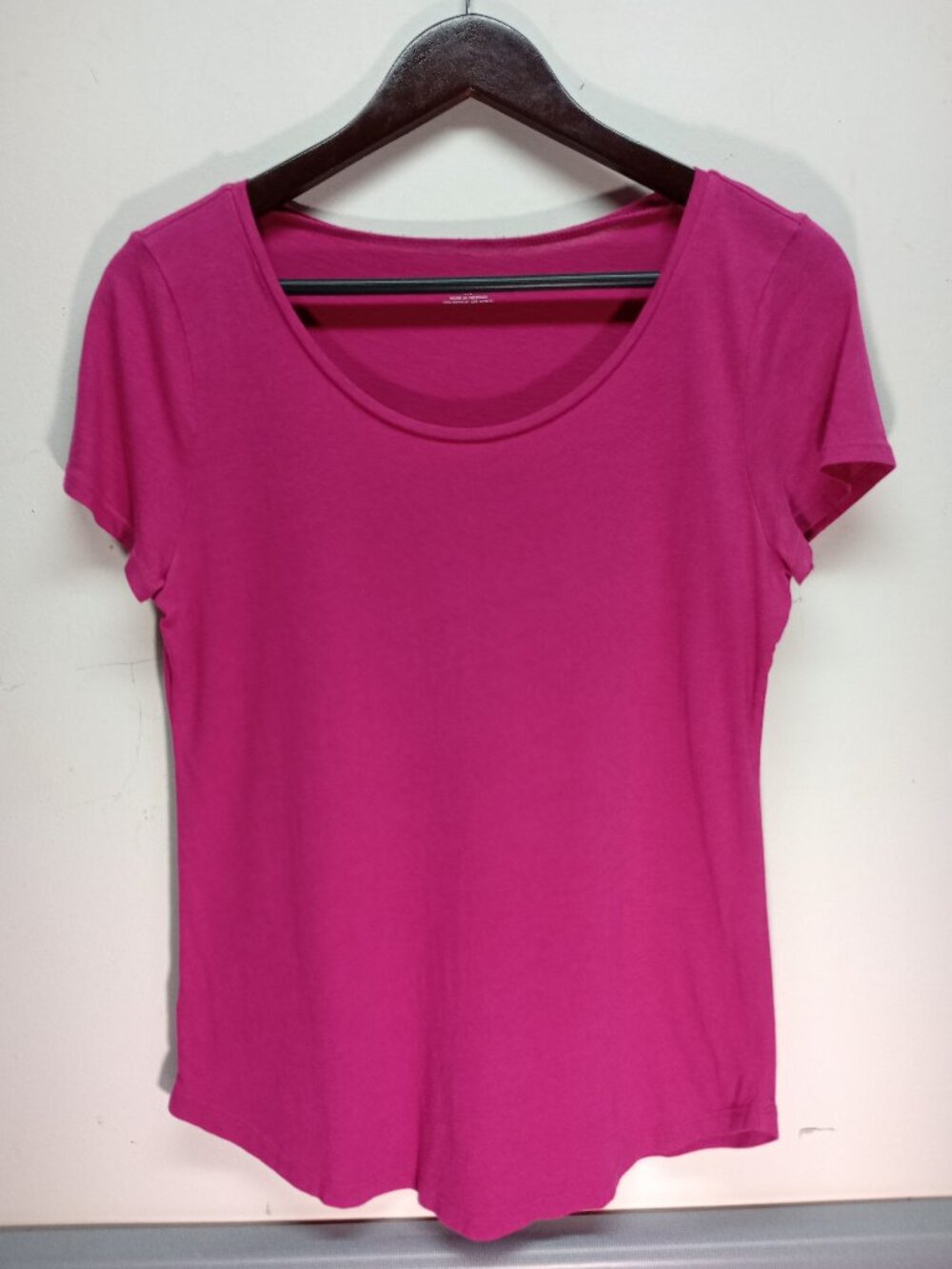 Ann Taylor Violet Scoop Neck Short Sleeve Top EUC